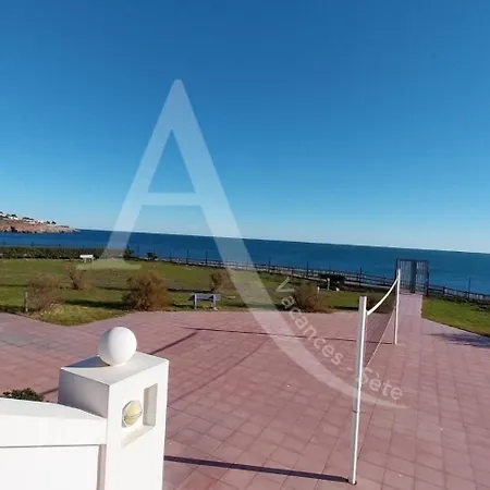 Confortable T2 1ere Ligne سُت